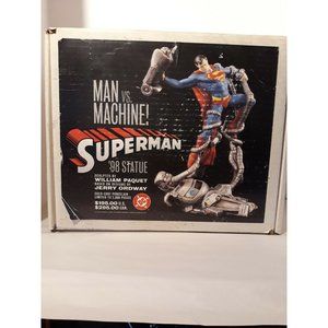SUPERMAN Man vs Machine Ltd Ed 13" Statue 486/2800